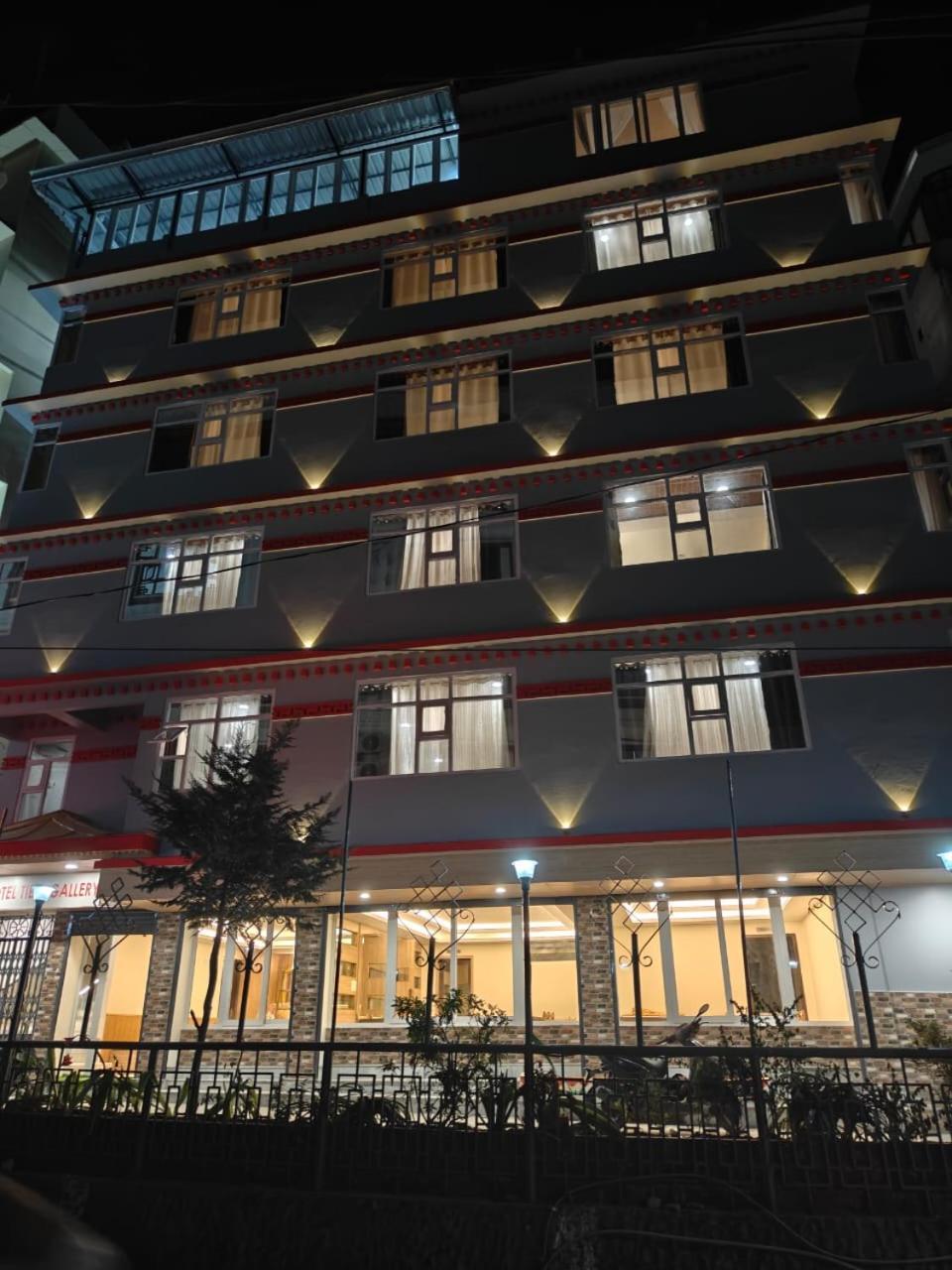 Hotel Tibet Gallery Ґанґток Екстер'єр фото